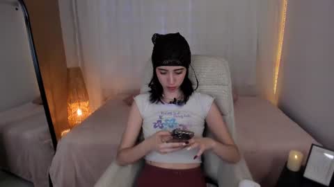 Snapshot of caty_loves chatting on June 2026 09:46:01 PM Caty online show from June 2026 09:46:01 PM