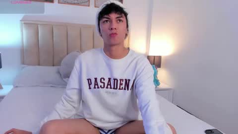 Cayden online show from November 2025 04:23:02 AM