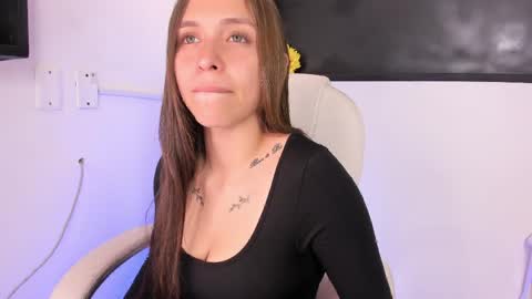 Snapshot of cayetana_01 chatting on April 2026 07:44:02 PM cayetana online show from April 2026 07:44:02 PM