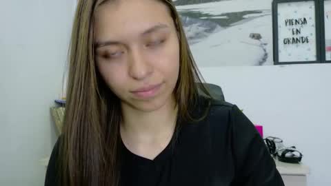 Snapshot of cayetana_01 chatting on May 2026 07:32:02 PM cayetana online show from May 2026 07:32:02 PM