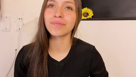 Snapshot of cayetana_01 chatting on May 2026 07:11:02 PM cayetana online show from May 2026 07:11:02 PM