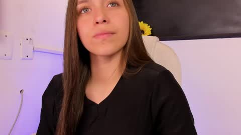 Snapshot of cayetana_01 chatting on May 2026 07:26:02 PM cayetana online show from May 2026 07:26:02 PM