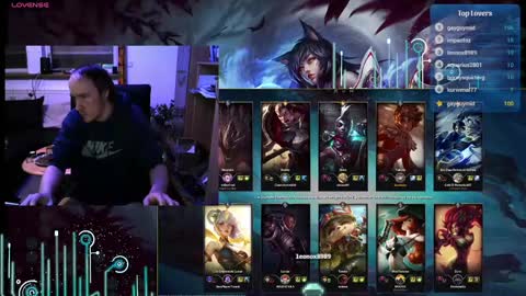 Snapshot of cblover88_ chatting on January 2025 05:53:01 PM Call me however u like online show from January 2025 05:53:01 PM