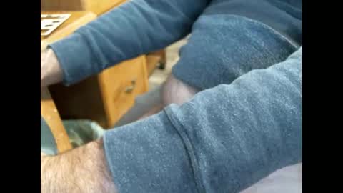 Snapshot of cczt154 chatting on December 2024 04:21:01 PM CCzt154 online show from December 2024 04:21:01 PM