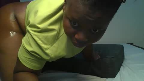 ceepretty25 online show from March 2026 12:30:01 PM