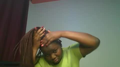 Snapshot of ceepretty25 chatting on June 2026 02:33:01 PM ceepretty25 online show from June 2026 02:33:01 PM