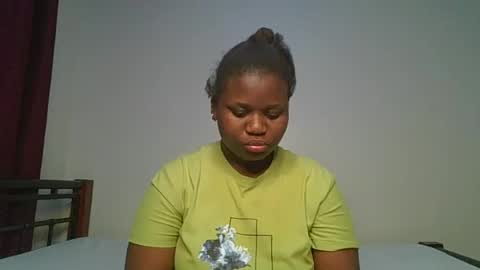 Snapshot of ceepretty25 chatting on June 2026 12:15:01 AM ceepretty25 online show from June 2026 12:15:01 AM