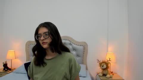 Celeste Calderon online show from December 2025 11:17:01 AM