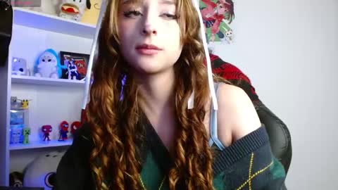 Snapshot of celesteayase chatting on May 2026 01:02:02 AM celesteayase online show from May 2026 01:02:02 AM