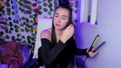 Celestineeeeee online show from December 2024 10:33:02 PM