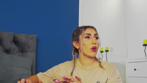 CelineMeyer online show from October 2025 07:01:02 AM