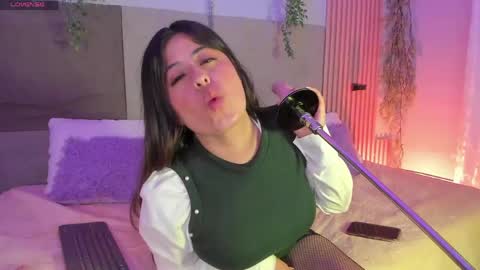 Snapshot of centaurigirls chatting on May 2026 04:11:02 PM Hello guys my name is Sofi and Lizzie and Vanessa online show from May 2026 04:11:02 PM