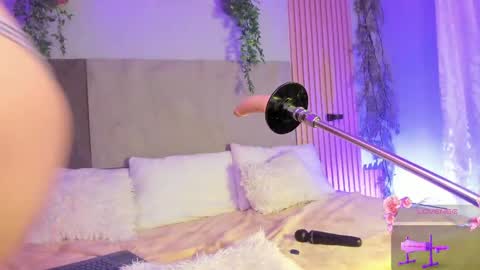 Snapshot of centaurigirls chatting on May 2026 06:09:01 PM Hello guys my name is Sofi and Lizzie and Vanessa online show from May 2026 06:09:01 PM