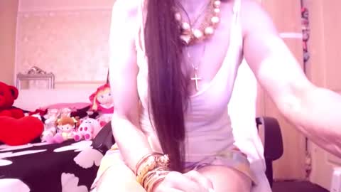 Cerise online show from April 2026 12:19:01 AM