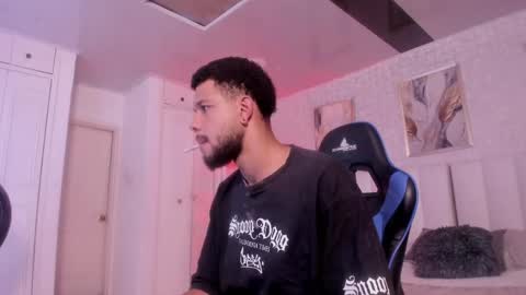 Snapshot of cero_khalifa chatting on April 2026 09:05:01 PM cero khalifa online show from April 2026 09:05:01 PM