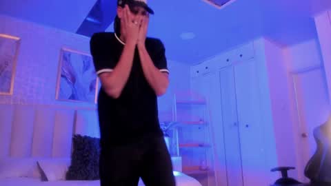 Snapshot of cero_khalifa chatting on May 2026 01:44:01 AM cero khalifa online show from May 2026 01:44:01 AM
