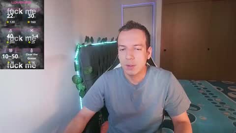 Snapshot of cerso1 chatting on October 2025 12:44:02 PM Cerso online show from October 2025 12:44:02 PM