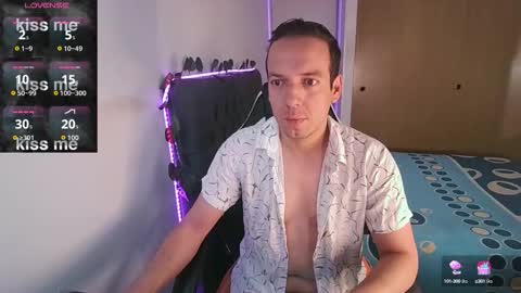 Snapshot of cerso1 chatting on October 2025 11:32:02 AM Cerso online show from October 2025 11:32:02 AM
