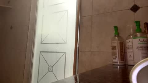 Snapshot of cesar209valencia chatting on March 2025 01:43:01 AM cesar209valencia online show from March 2025 01:43:01 AM