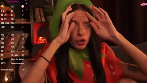 Casey online show from October 2025 09:37:01 PM