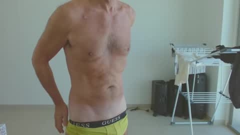 Snapshot of ch400 chatting on January 2025 10:11:02 AM ch400 online show from January 2025 10:11:02 AM