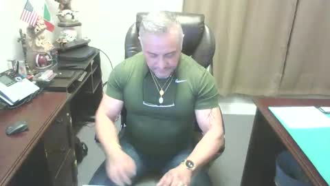 Chuck online show from January 2026 01:00:02 AM