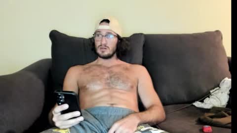 Lydong online show from December 2025 05:03:02 AM