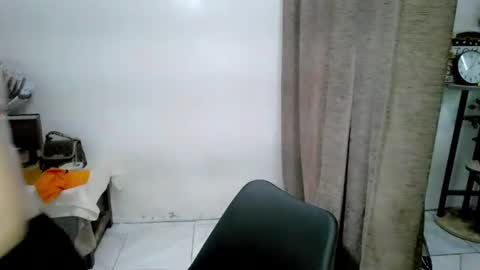 chakadal_xx online show from October 2025 11:33:01 PM