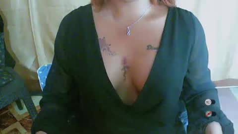 Snapshot of chanda_slut chatting on February 2025 11:30:01 AM chanda slut online show from February 2025 11:30:01 AM