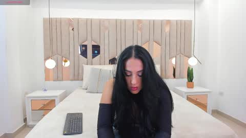 Snapshot of chanel_watson chatting on May 2026 04:53:02 AM CHANEL online show from May 2026 04:53:02 AM