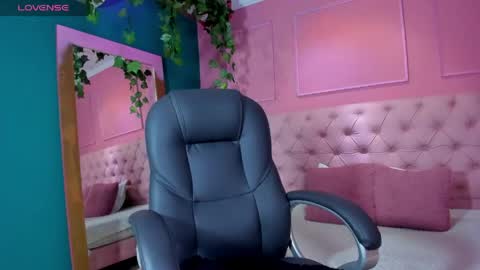 channel_russe online show from May 2026 01:48:02 PM
