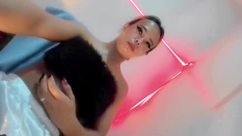 Snapshot of chantal_fuck chatting on May 2026 01:12:02 AM chantal_fuck online show from May 2026 01:12:02 AM