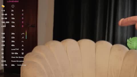 Snapshot of chantall_valkoba chatting on October 2025 04:54:01 AM Chantall online show from October 2025 04:54:01 AM