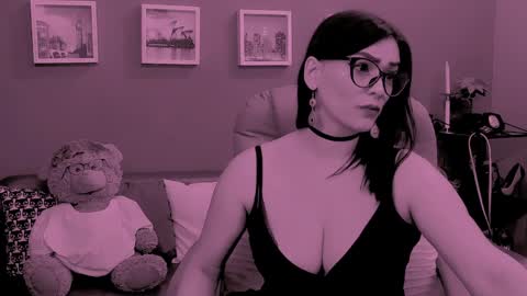 The Queen online show from March 2026 11:17:01 PM