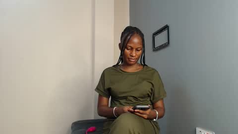 Snapshot of chantelsamz2 chatting on November 2025 06:23:01 AM Chantel online show from November 2025 06:23:01 AM