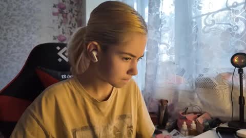 Nancy online show from October 2025 07:32:01 AM