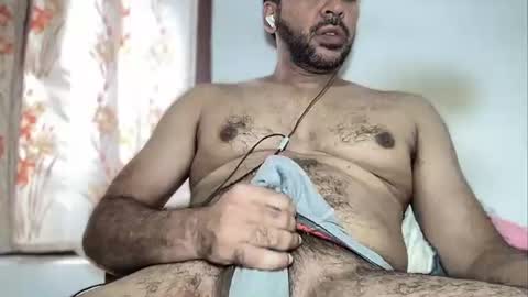 charles_dera35 online show from October 2025 03:54:02 AM