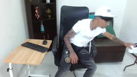 Charlie oconnor online show from December 2024 04:26:01 AM