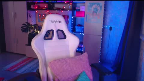 charlie online show from February 2025 07:38:02 PM