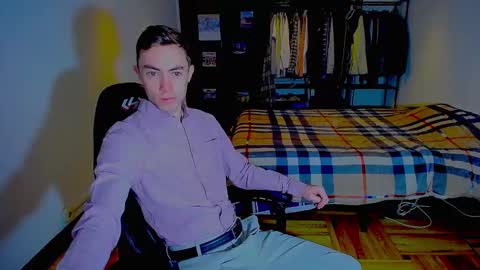 Snapshot of charlieseyer chatting on February 2025 08:39:02 AM carlos reyes online show from February 2025 08:39:02 AM