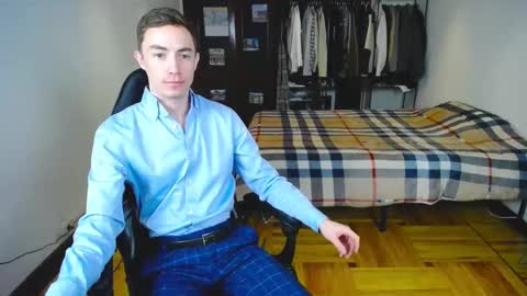 Snapshot of charlieseyer chatting on February 2025 11:07:02 AM carlos reyes online show from February 2025 11:07:02 AM