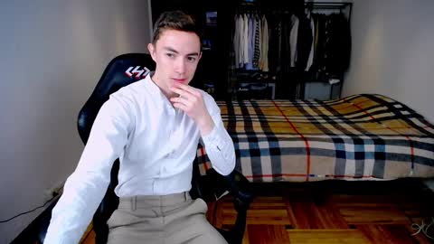 Snapshot of charlieseyer chatting on February 2025 11:17:02 AM carlos reyes online show from February 2025 11:17:02 AM