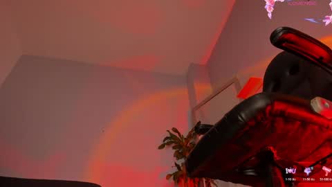 charlotte  grey online show from April 2026 08:06:01 PM