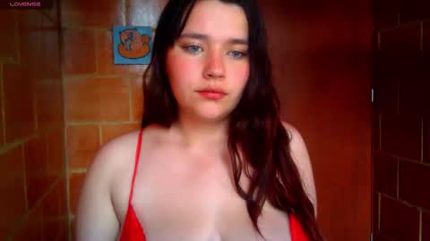 Charlotte  online show from November 2025 06:52:02 PM