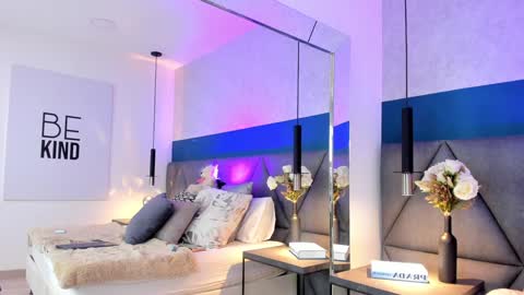 Charlotte online show from January 2025 01:24:02 PM