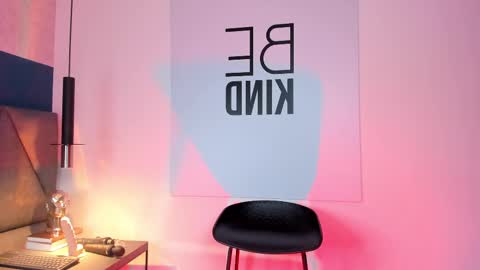 Charlotte online show from February 2025 01:46:01 PM