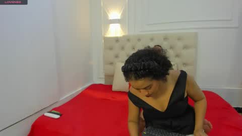 Snapshot of charlotte_dante212 chatting on June 2026 03:46:01 AM charlottte y dante online show from June 2026 03:46:01 AM