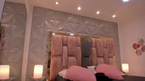 Charlotte Icee online show from March 2026 04:25:01 PM