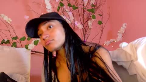 CHARLOTTE online show from November 2025 07:34:02 PM