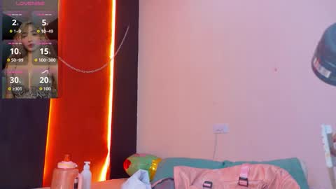 Snapshot of charlotte_love10 chatting on February 2026 11:33:01 AM CHARLOTTE online show from February 2026 11:33:01 AM